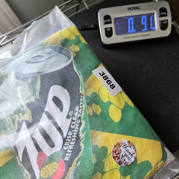 Vintage 7Up Graphic T-Shirt Crisp Clear Refreshing Taste White Size XL 90s Style - Picture 12 of 12